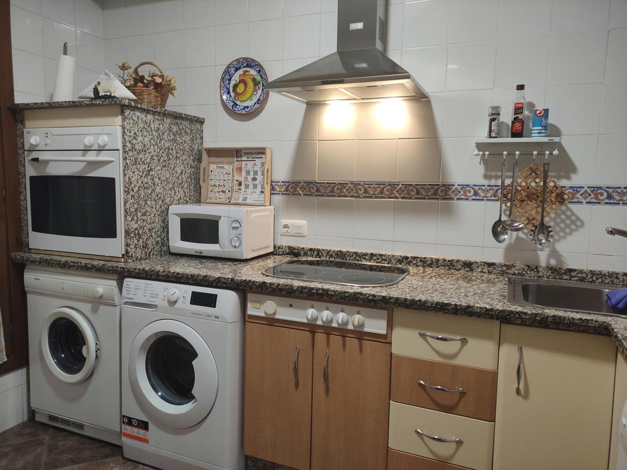 Entretorres. Casa-Duplex En Centro Historico. Apartment การ์โมนา ภายนอก รูปภาพ